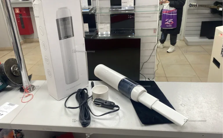 Пылесос  автомобильный