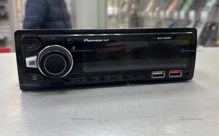 Автомагнитола Pioneer MVH-8060BT