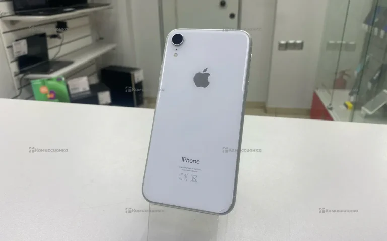 Apple iPhone XR 3/64 ГБ