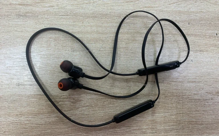 Наушники JBL Tune 190