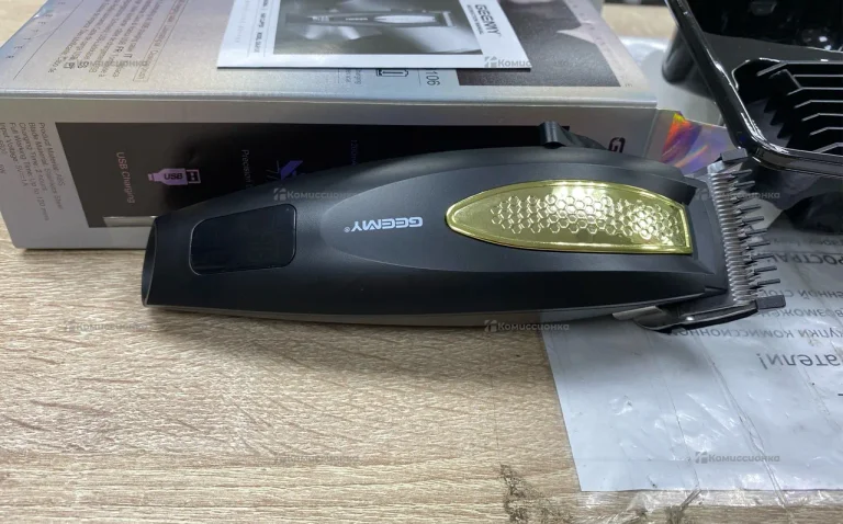 машинка для стрижки Geemy 8106