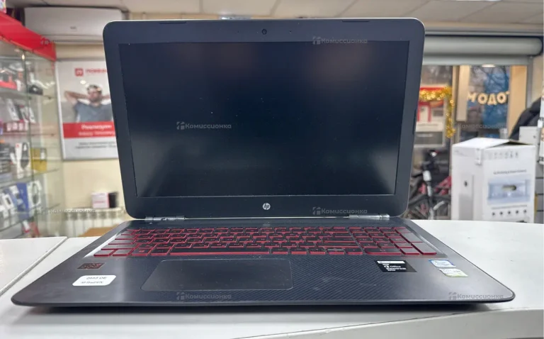 Ноутбук  HP Onen 15-ax016TX