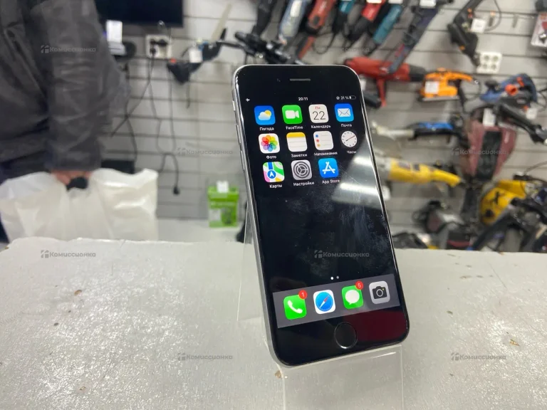 Apple iPhone 6s 2/32 ГБ