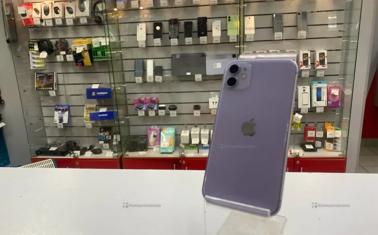 Apple iPhone 11 4/128 ГБ