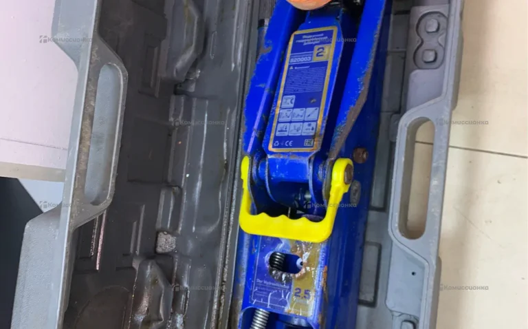 Домкрат Kraft 10t
