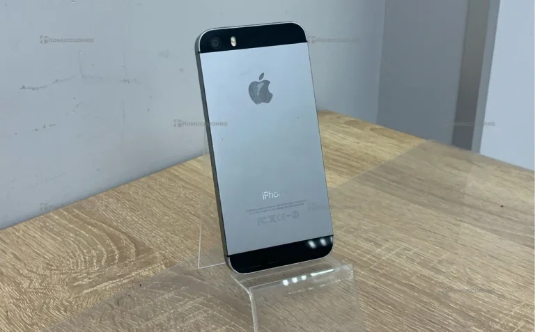 Apple iPhone 5s 1/16 ГБ