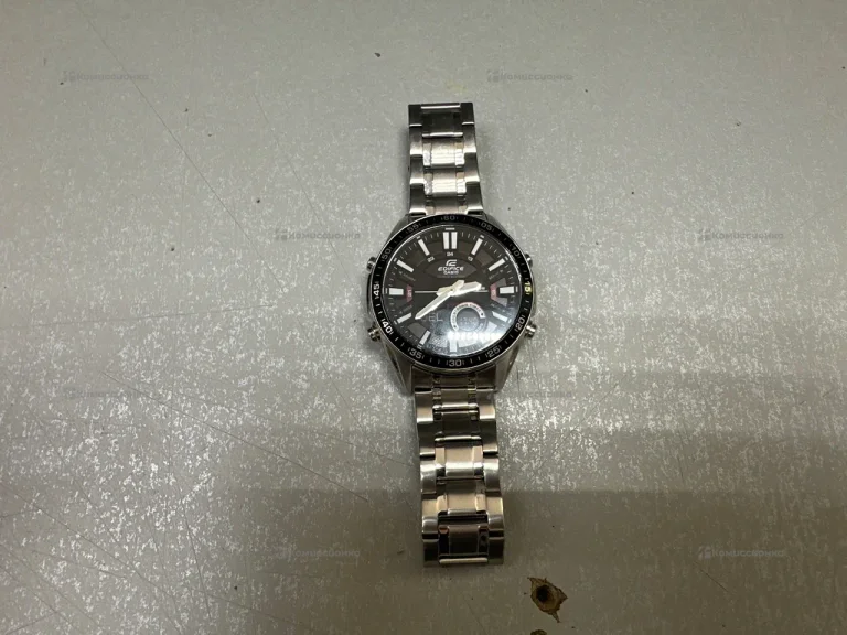Часы  EDIFICE CASIO