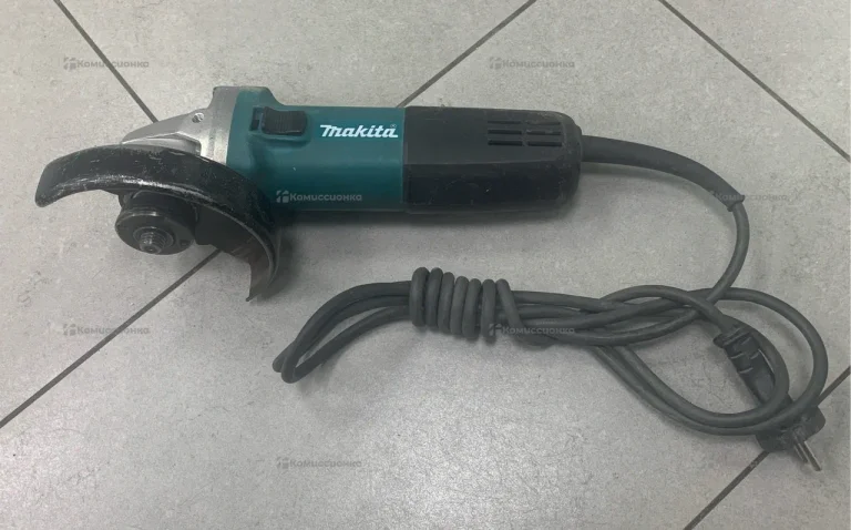 УШМ Makita 9558HNR