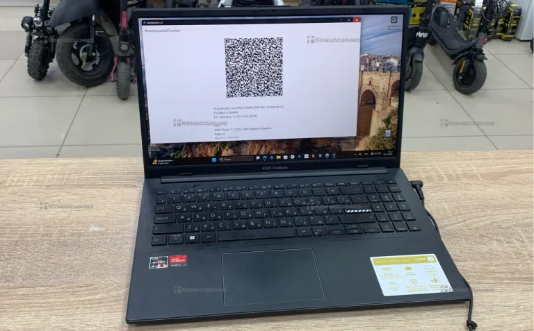 Ноутбук  ASUS VIVO GO E1504FA