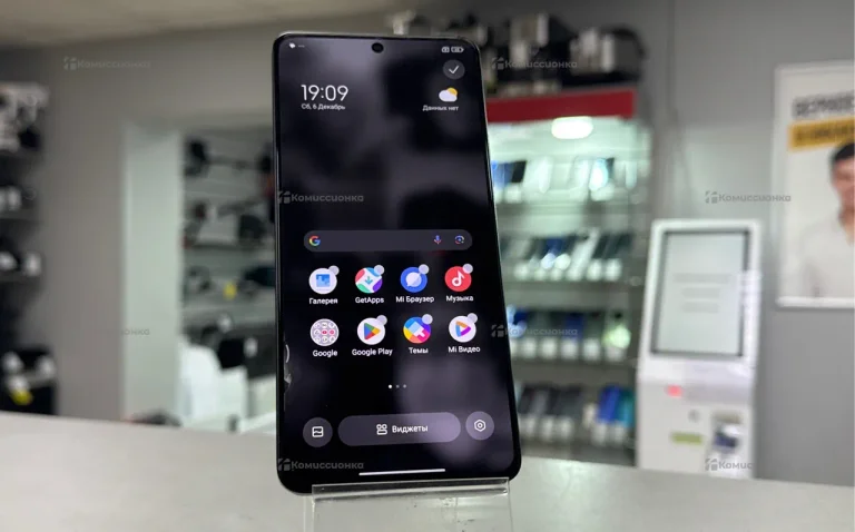 Xiaomi Poco F6 12/512 ГБ