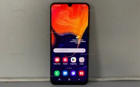 Samsung Galaxy A50 4/64 ГБ