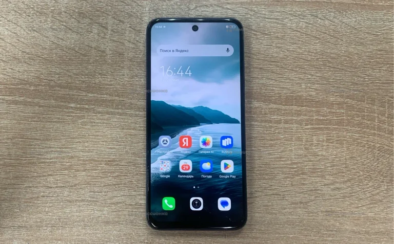 Tecno Spark Go 1 4/128 ГБ