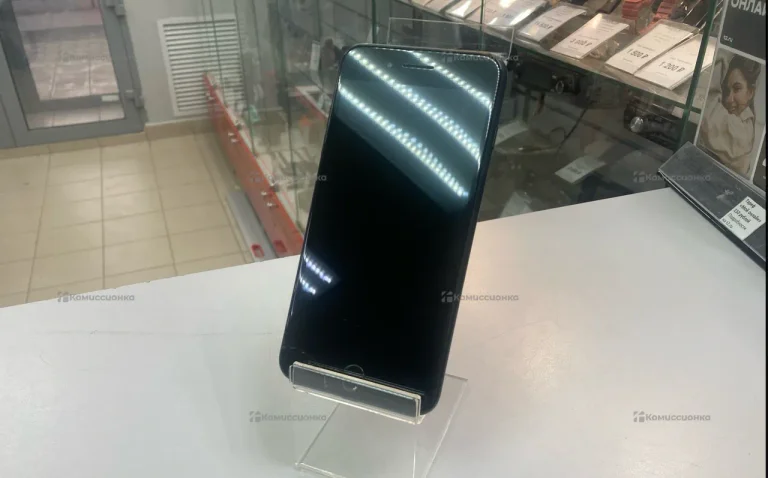 Apple iPhone 7 Plus 3/32 ГБ