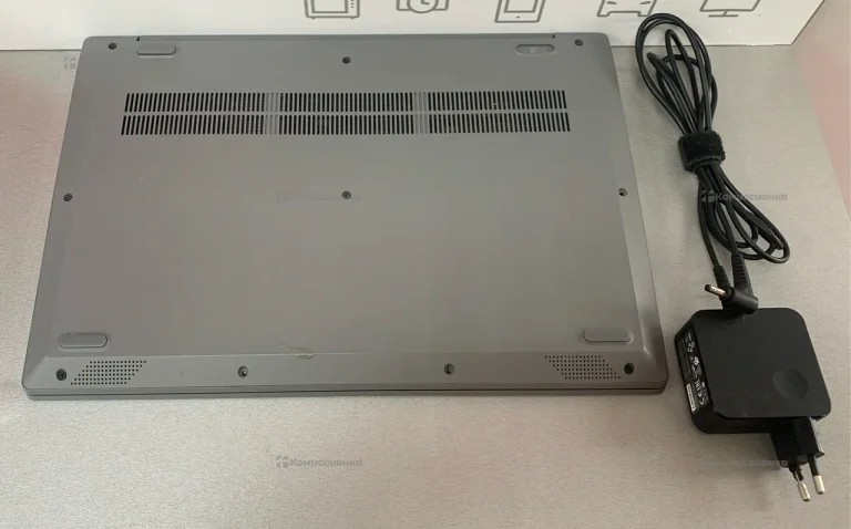 Ноутбук  Lenovo