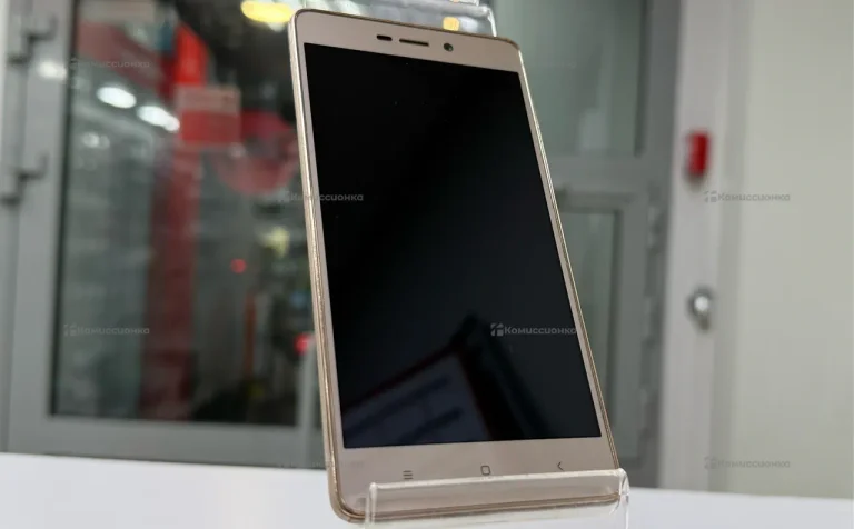 Xiaomi Redmi 3 2/16 ГБ