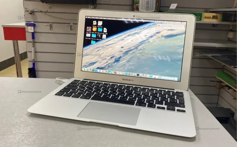 Ноутбук Macbook air 2012 11ch