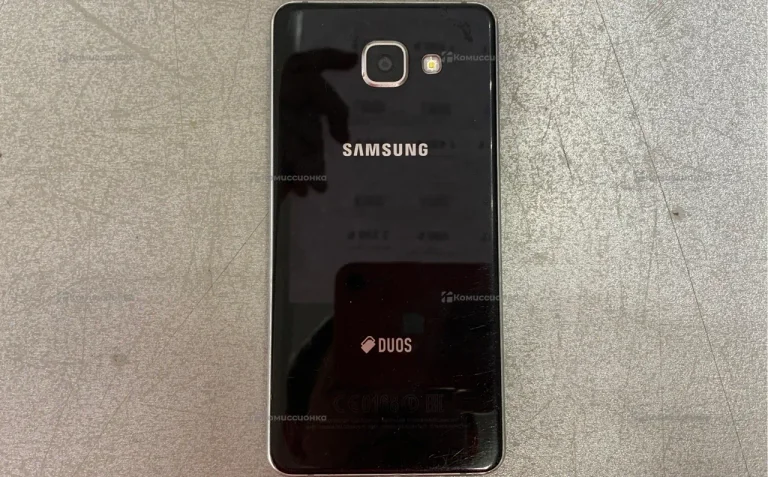 Samsung Galaxy A5 (2016) 2/16 ГБ