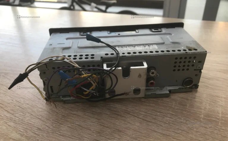 Автомагнитола Pioneer MVH-S100UBW