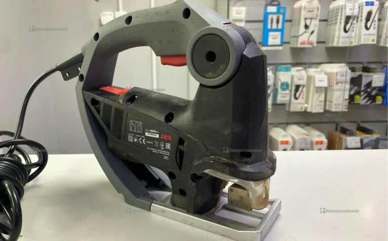 Электролобзик Skil 1061 LA