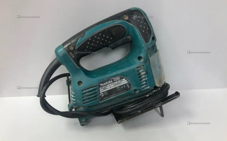 Электролобзик makita 4326