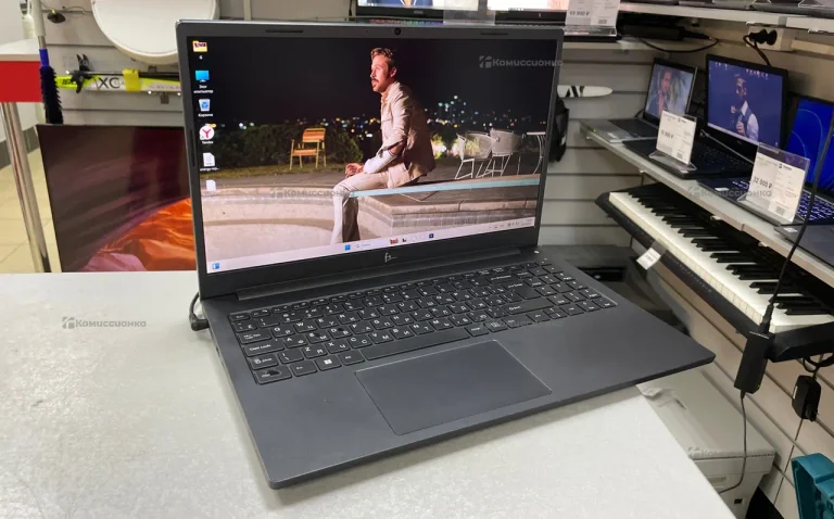 Ноутбук Fly Flaptop I