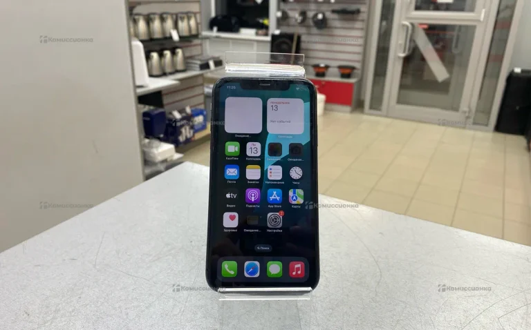 Apple iPhone 11 4/128 ГБ