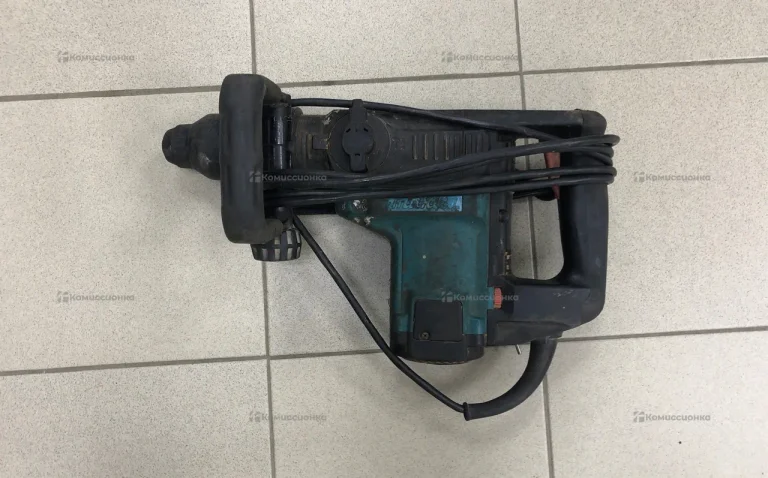 Перфоратор makita HR4000C
