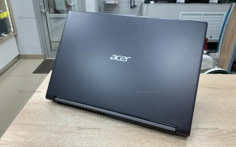 Ноутбук Acer Aspire 7
