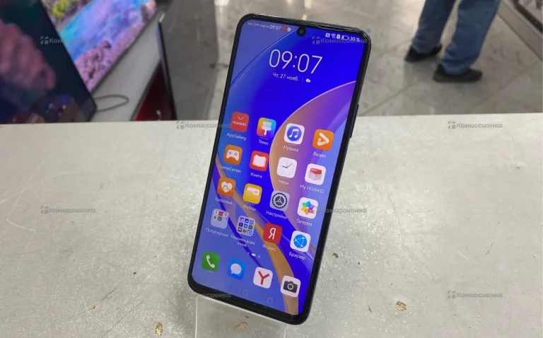 Huawei nova Y90 4/128 ГБ