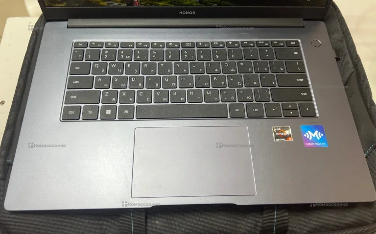 Ноутбук  Honor d15