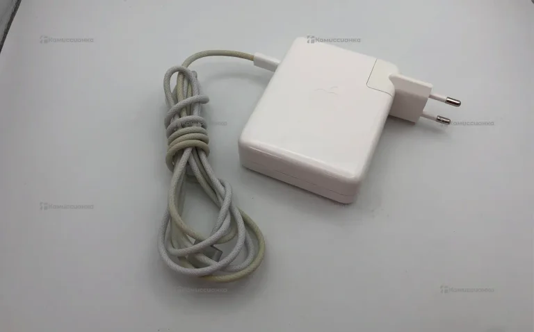 Зарядное устройство Apple 140w + кабель.