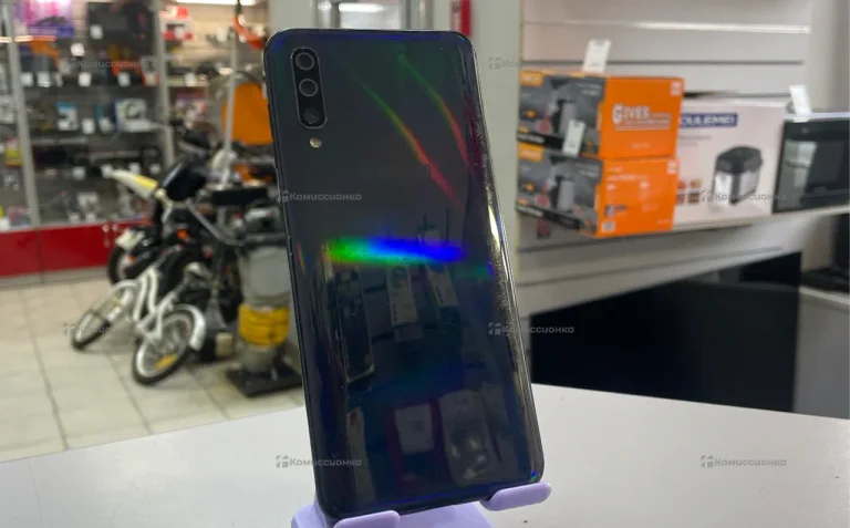 Samsung Galaxy A50 4/64 ГБ