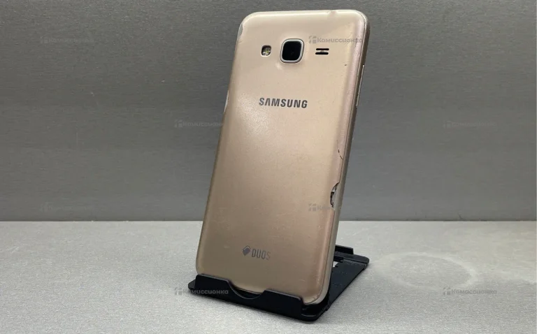 Samsung Galaxy J3 (2016) 2/16 ГБ