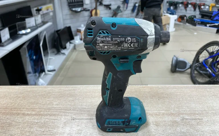 аккумуляторный гайковерт Makita DTD153