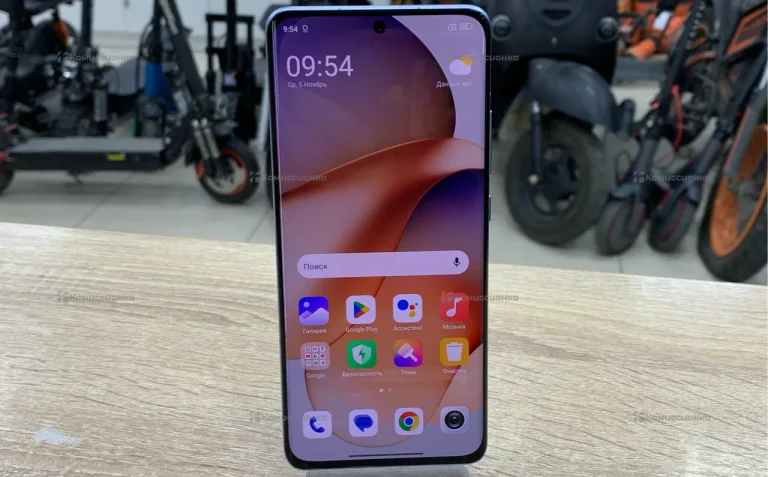 Xiaomi 12 8/128 ГБ