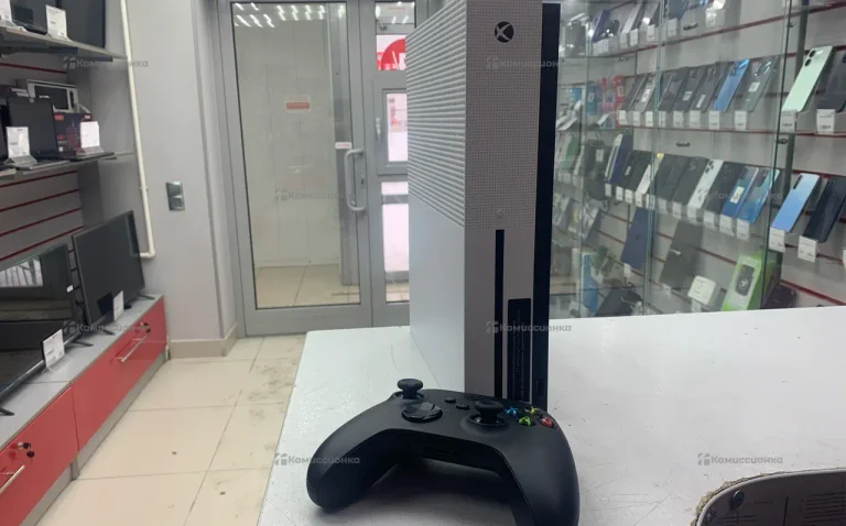 Приставка Xbox one s512 Gb