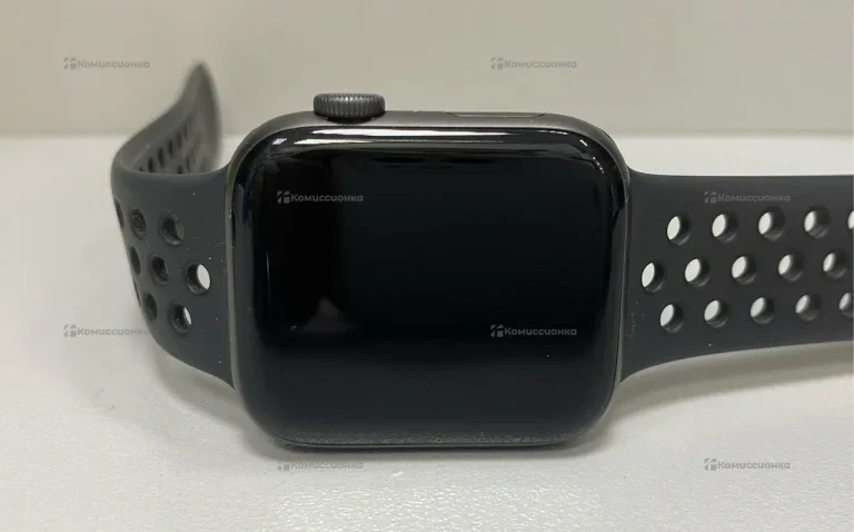 Apple Watch SE 44mm
