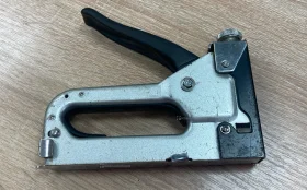 Купить Строительный степлер Black horn б/у , в Москва и область Цена:390рублей