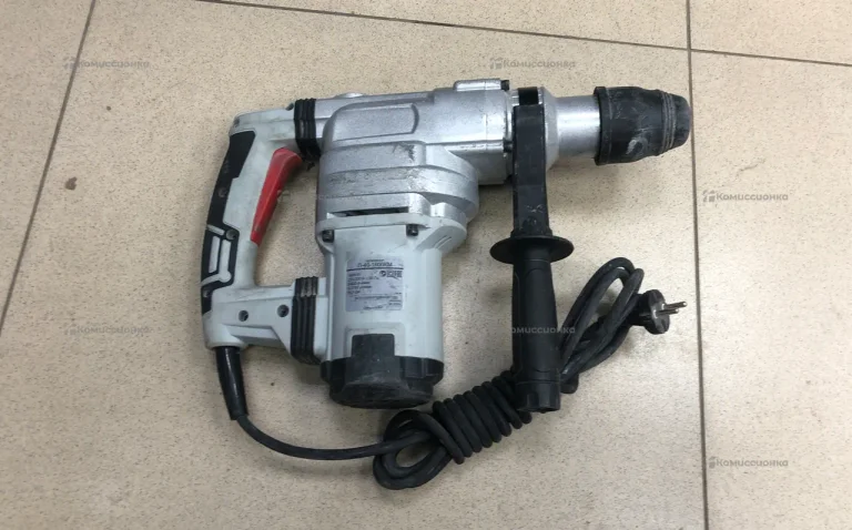 Перфоратор Ресанта П-40-1600КМ