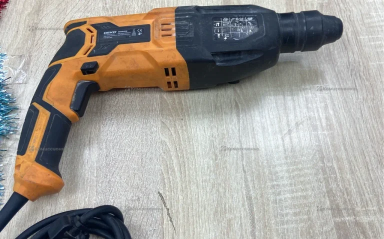 Перфоратор DEKO DKH950W