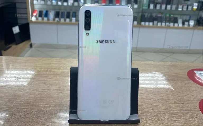 Samsung Galaxy A50 4/64 ГБ