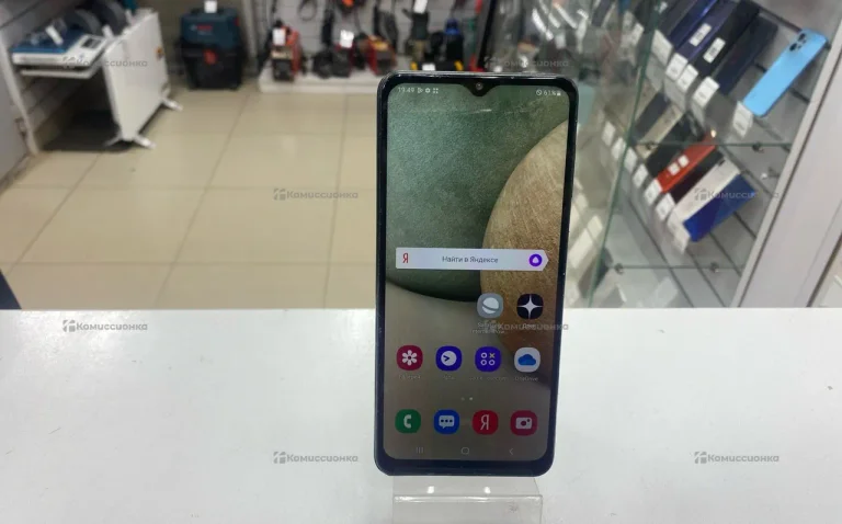 Samsung Galaxy A12 3/32 ГБ