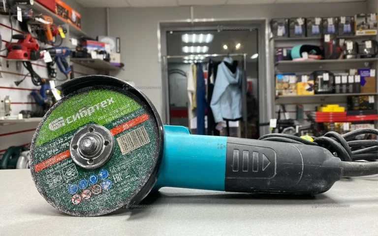 Угловая шлифмашина AG-72/115