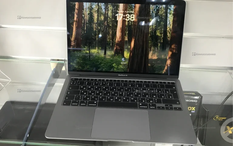 Ноутбук  Apple MacBook Air 2020 i3 8/256