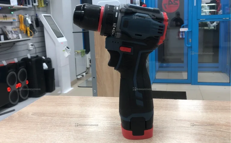 дрель-шуруповерт Dimax