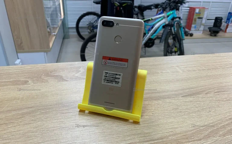 Xiaomi Redmi 6 3/32 ГБ
