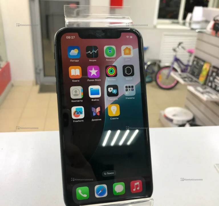 Apple iPhone 11 4/64 ГБ