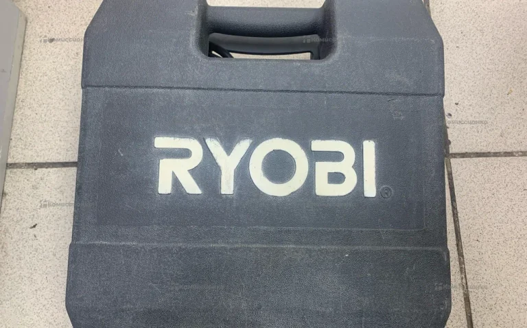 Электролобзик Ryobi EJ-700L