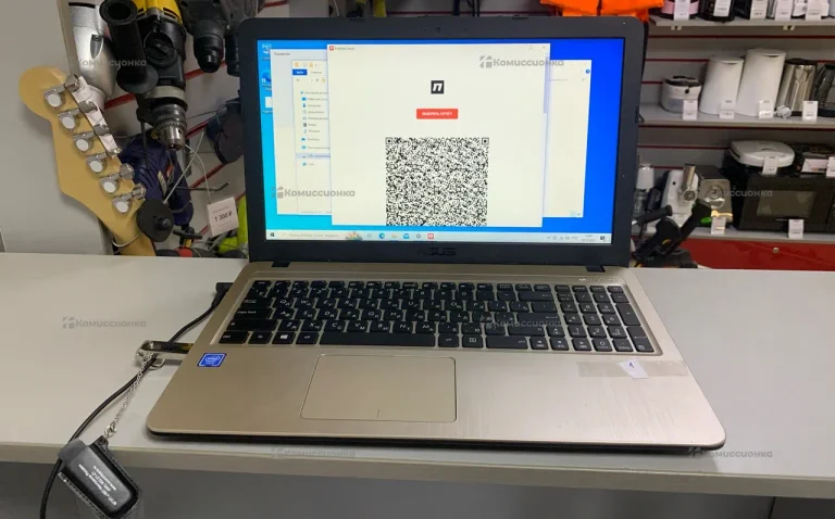 Ноутбук ASUS (D540M)