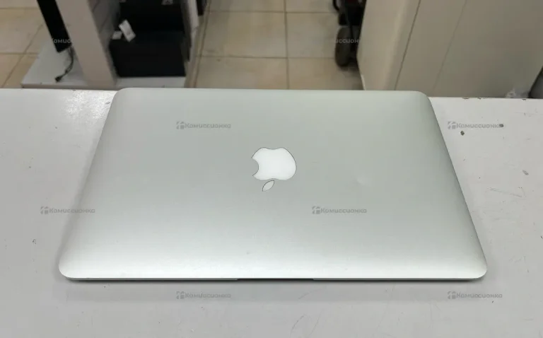 Ноутбук  MacBook Air 2012